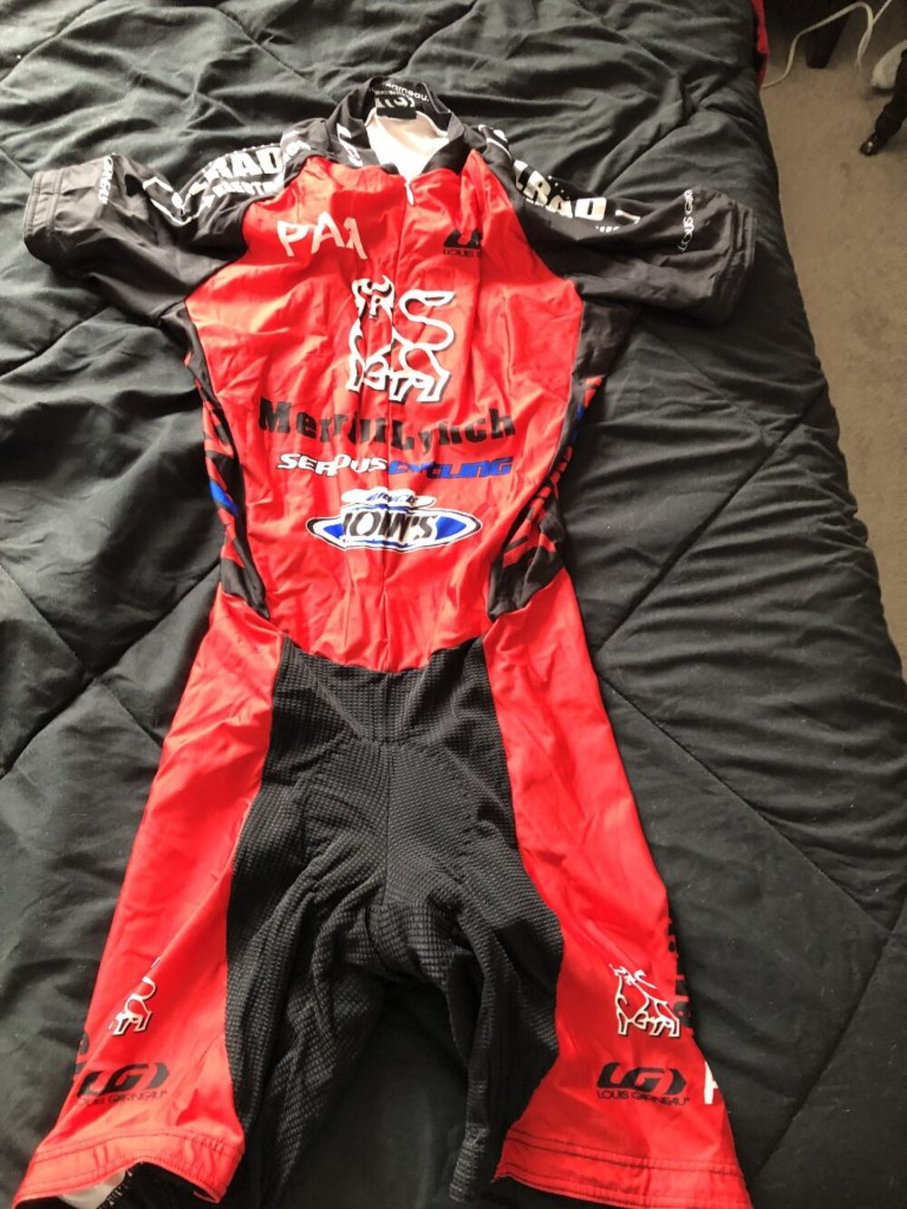 Louis Garneau bike suit